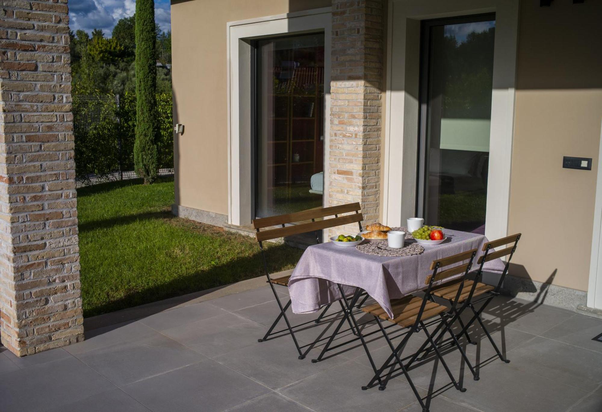 Franceschi Apartment Frosinone Eksteriør billede